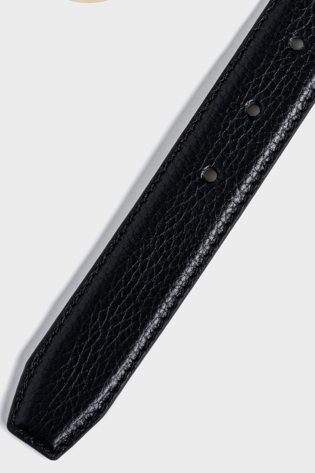 Black Textured Leather Belt – Gold Tone Buckle, 3 cm